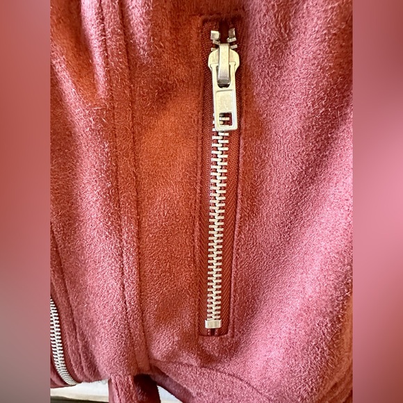 BB Dakota Love Walk Faux Suede Moto Jacket In Cherrywood Sz M Pearls & Studs - Picture 9 of 13
